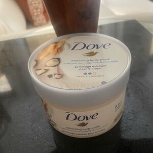 DOVE EXFOLIATING BODY POLISH 10. 5 OZ